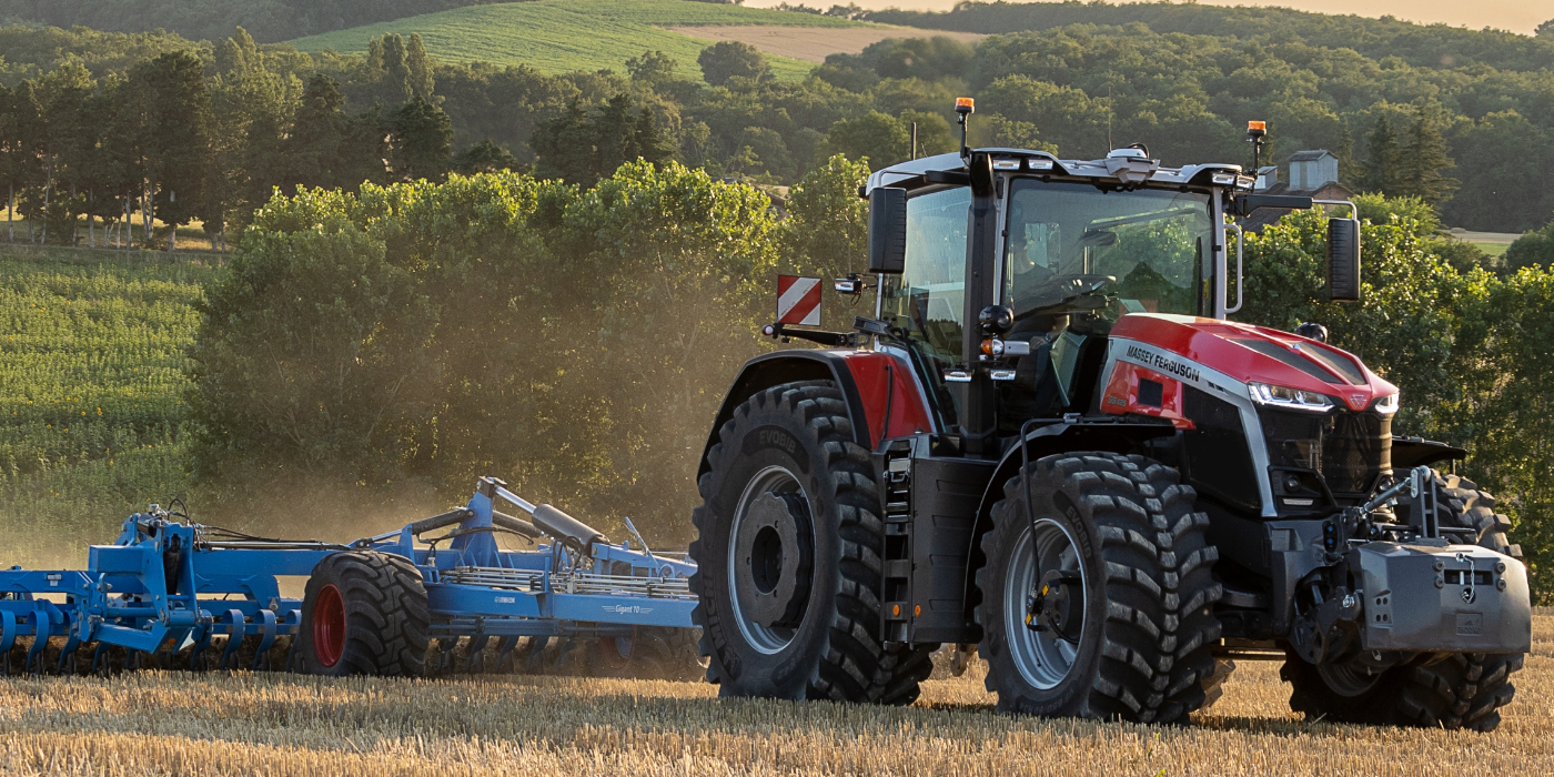 Massey Ferguson Takes 9S Series to the Next Level with Tractor Implement Management Integration